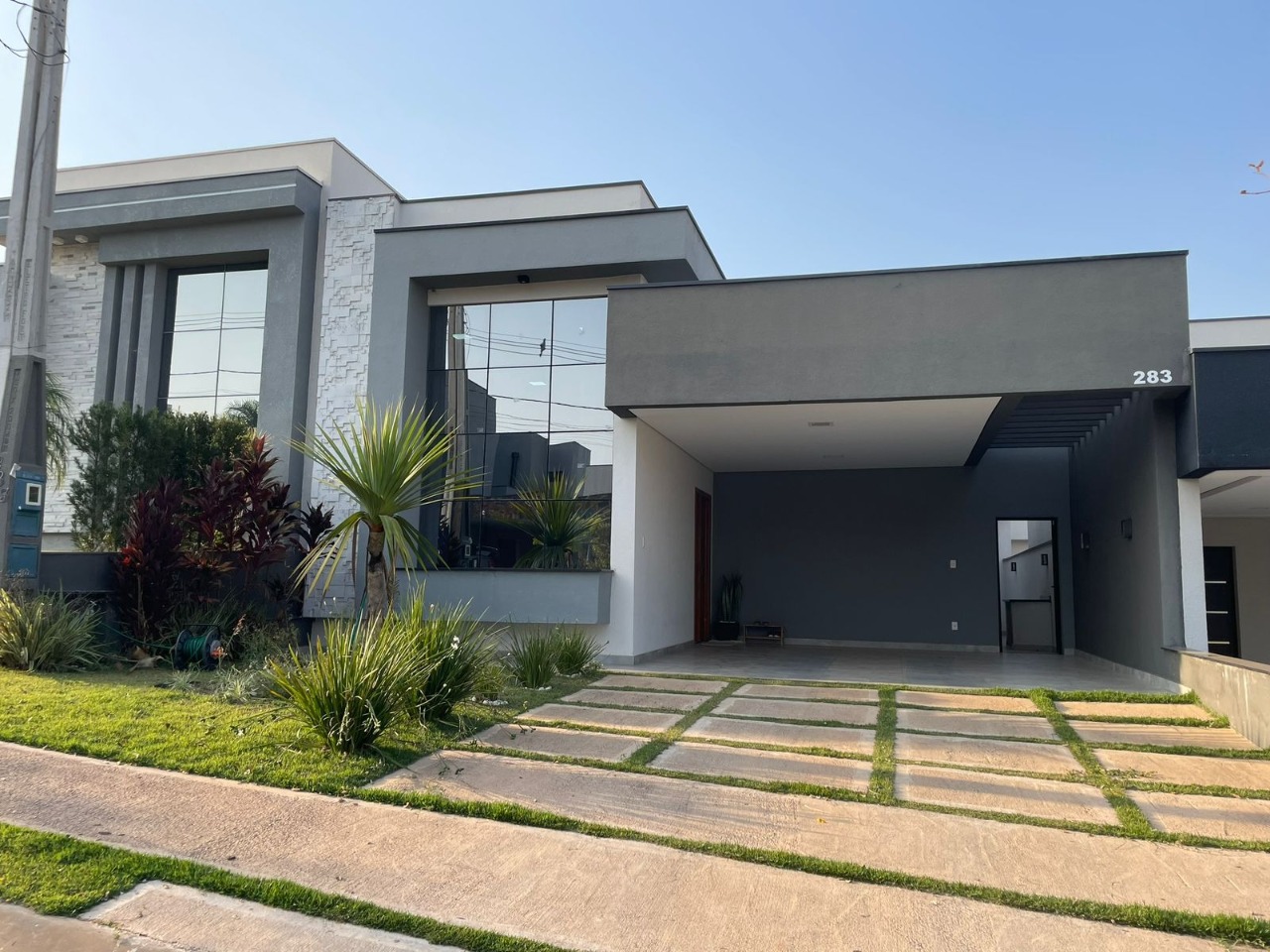 Linda Casa em Condomínio em Indaiatuba