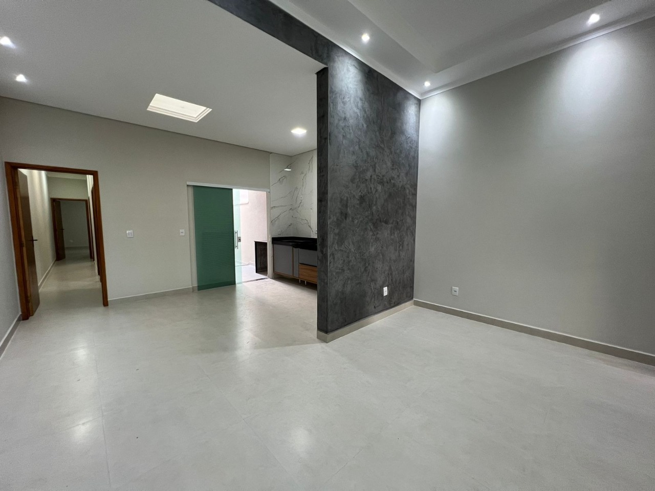 Charmosa Casa à Venda em Indaiatuba