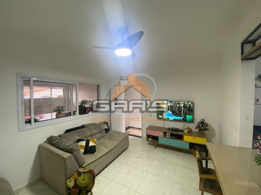 Casa à Venda em Indaiatuba - Jardim Maria Helena